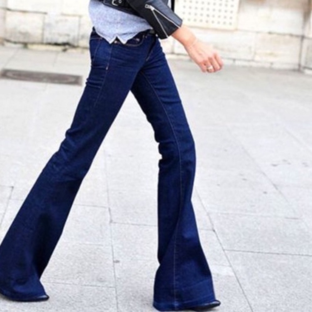 American Eagle Flare Jeans